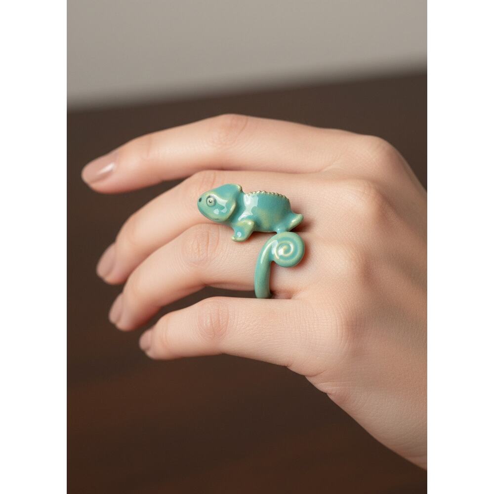 Chameleon Wrap Ring – Enamel & Gold-Tone Statement Ring